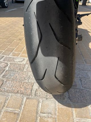 Kawasaki Ninja ZX6R 2007 a2
