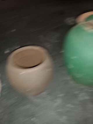 Tinajas y maceta de cerámica