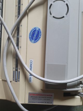 Máquina escribir Triumph-Adler Compacta 400
