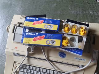 Máquina escribir Triumph-Adler Compacta 400