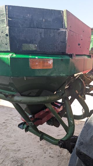 Abonadora 1500 kg Amazone ZA-F 1004