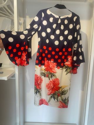 Vestido fiesta lunares y flores