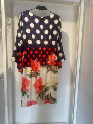Vestido fiesta lunares y flores