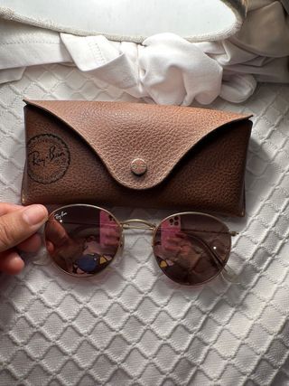 Ray-Ban RB4441D: Gafas sol redondas