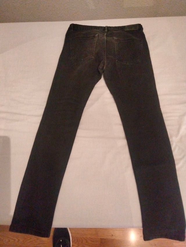 Jeans negros ajustados