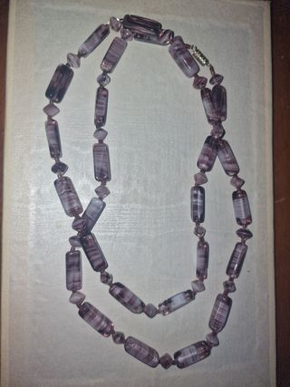 Collana vetro Murano viola-bianco