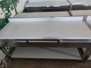 MESA INDUSTRIAL DE 180 CM