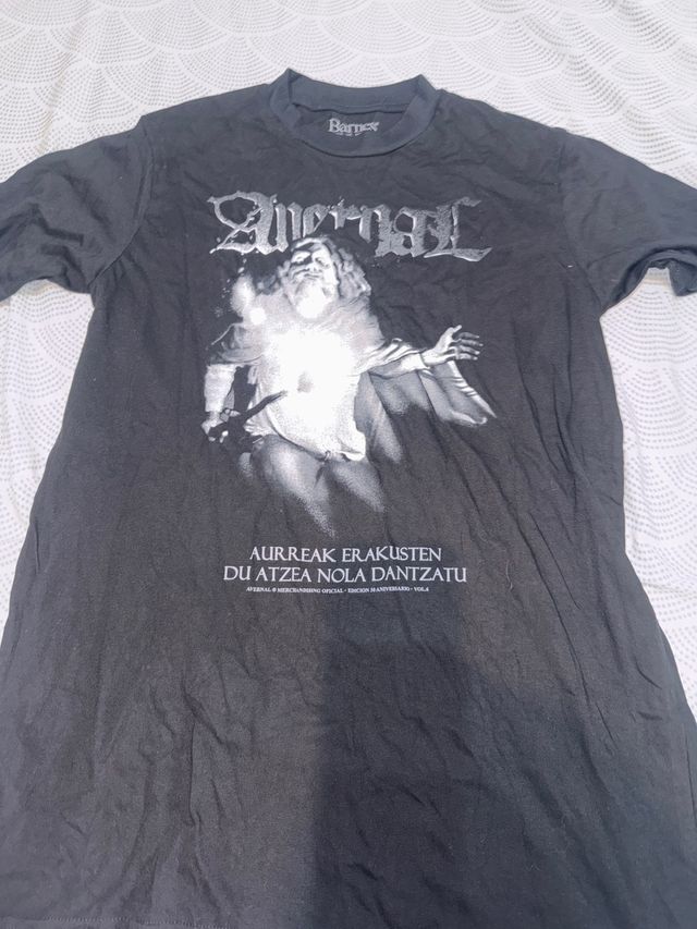 T-shirt Avernal: metallo argentino