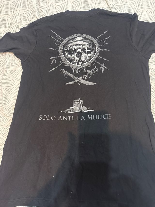 T-shirt Avernal: metallo argentino
