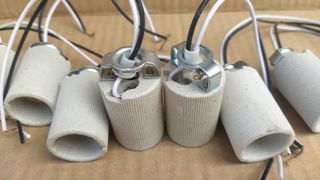 Suportes lâmpadas em Cerâmica- E14 e E27 - Novos