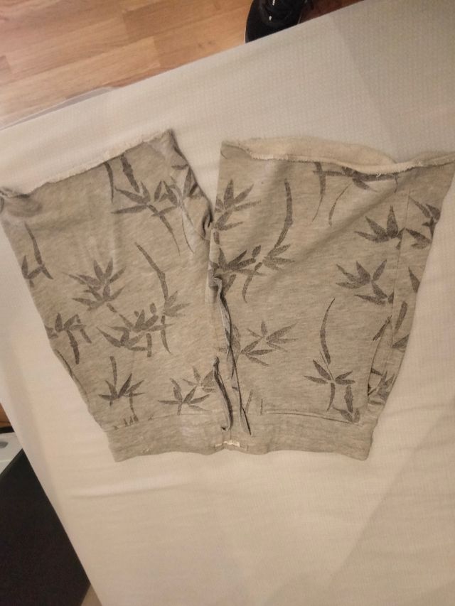 Shorts grises estampados