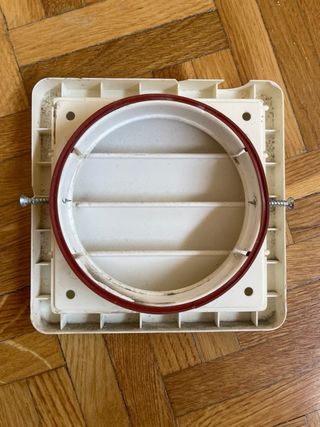 Tapa ventilación y piezas juntas salida de humos.