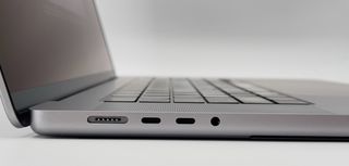 MacBook Pro 16" M1 2021