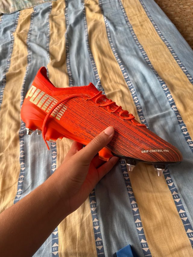 Botas Puma - Fútbol Naranja