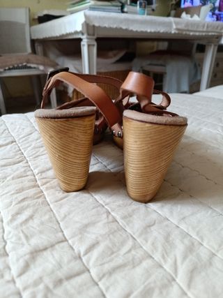 Sandalias Porronet tacón ancho y cuña
