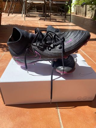 Botas fútbol Nike césped artificial PHANTOM GX.