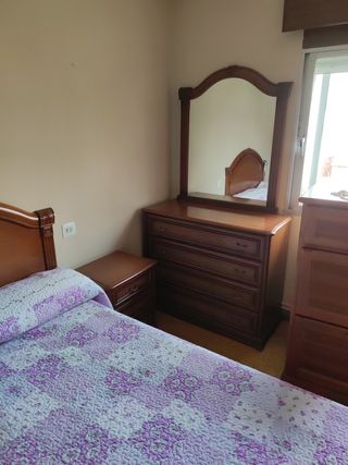 Dormitorio madera clásico