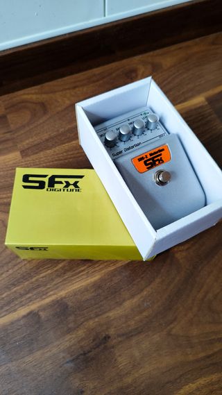Digitune SDS-2 Super Distortion Pedal