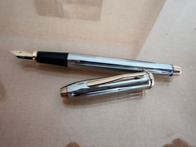 Pluma estilográfica Cross