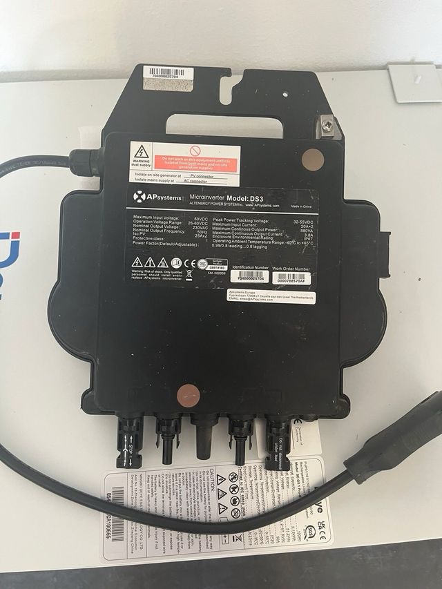 5 Microinversores APsystems DS3 + ECU