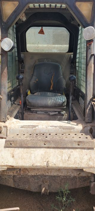 Minicargadora Bobcat 773