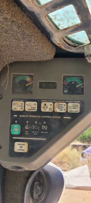 Minicargadora Bobcat 773