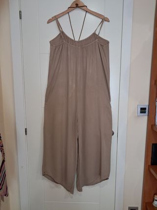 Mono largo beige -  Pantalón amplio