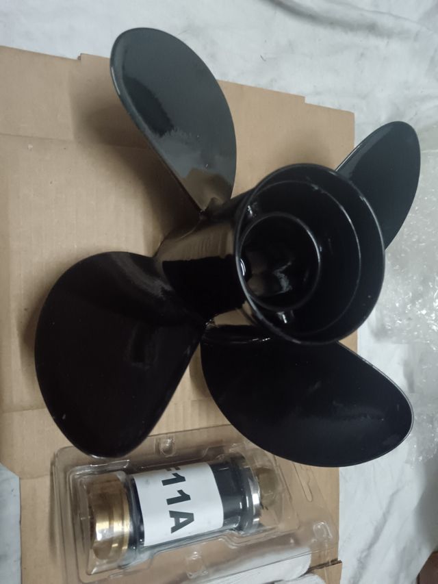 Hélice Mercury 4 palas