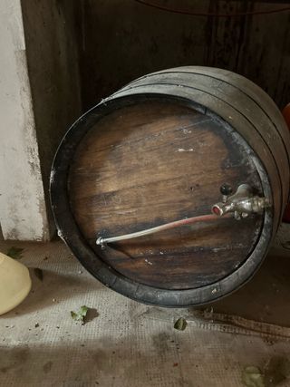 Antiche botti in legno medio 0,8 x fino a 43 al46