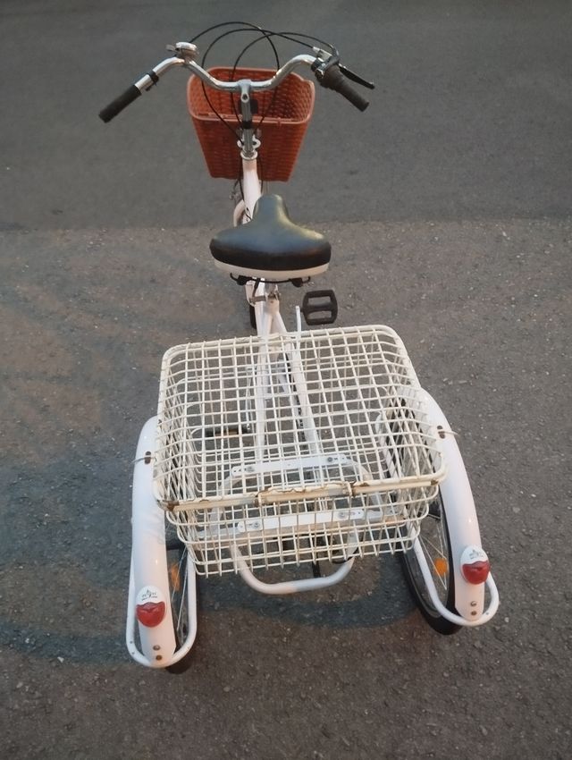 Triciclo adulto blanco