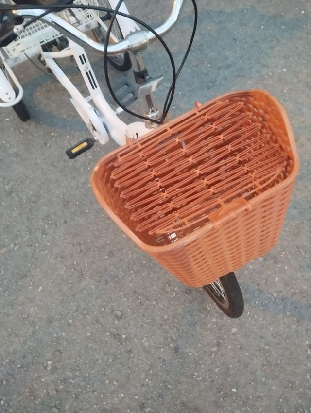 Triciclo adulto blanco