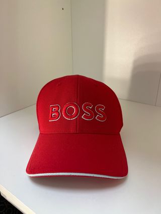 Gorra roja Hugo Boss