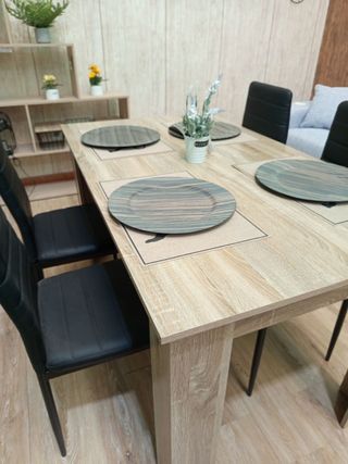 Mesa comedor madera - 4 sillas