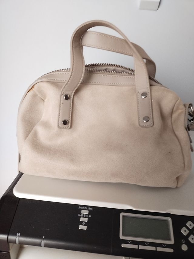 Bolso Bershka beige bandolera