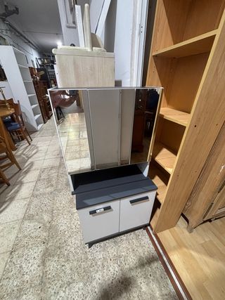 Mueble baño con espejo