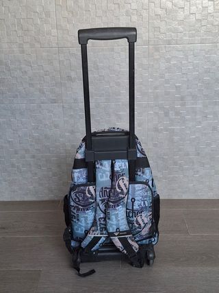 Mochila azul marca privata
