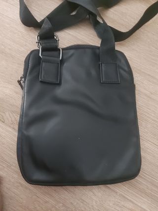 Bolso bandolera polipiel negro