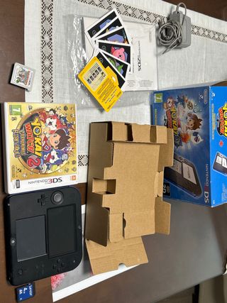 Nintendo 2DS edicion Yokai Watch