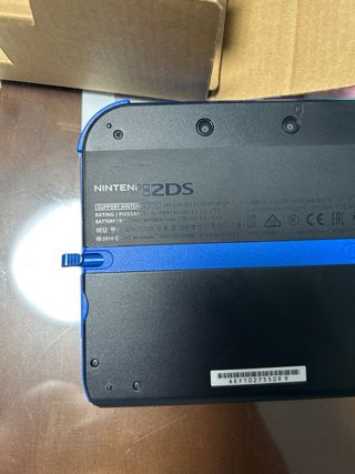 Nintendo 2DS edicion Yokai Watch