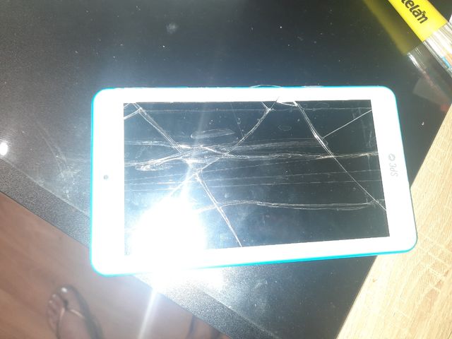 Tablet LAIKA azul - pantalla rota