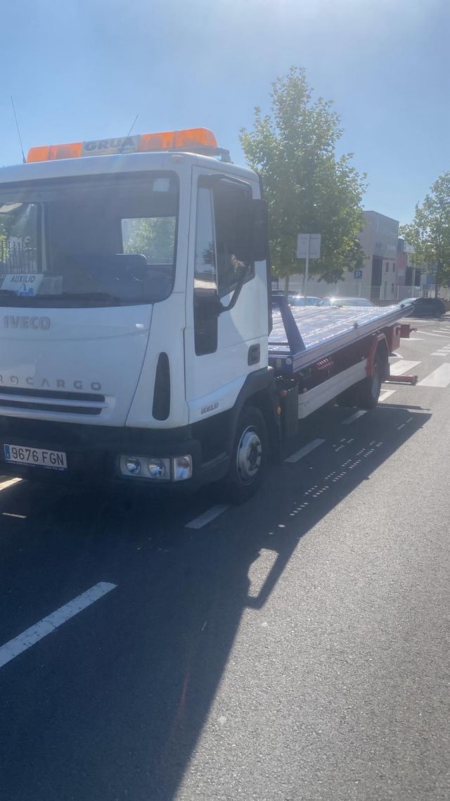 Iveco Eurocargo 2007 grua portacoches