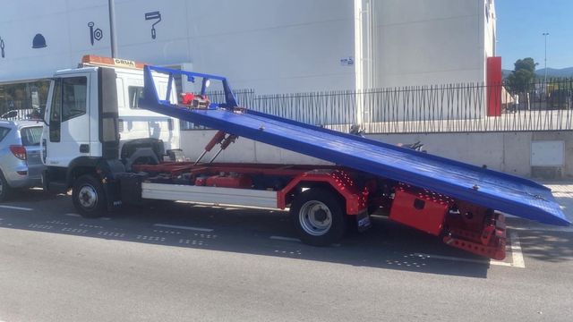 Iveco Eurocargo 2007 grua portacoches