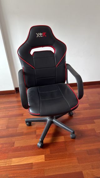 Silla Gaming XTR - Negra/Roja