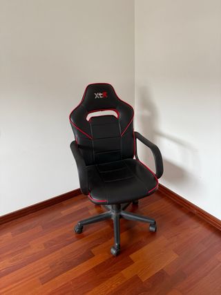 Silla Gaming XTR - Negra/Roja