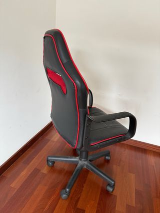 Silla Gaming XTR - Negra/Roja