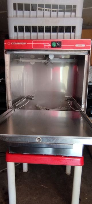Lavavajillas Comenda V400 industrial
ÚLTIMA SEMANA