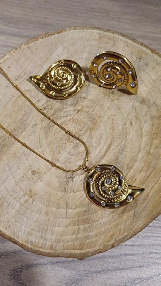 Conjunto joya dorado espiral