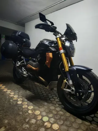BMW R1200R LC