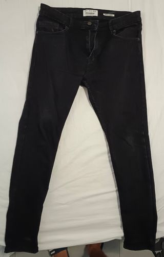 Vaqueros negros Pull&Bear - Talla 42