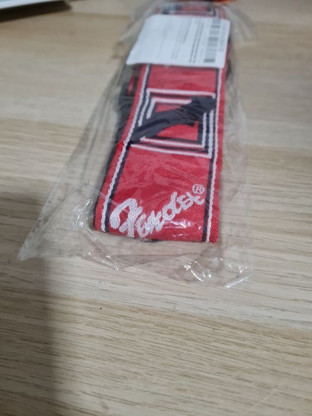 Correa guitarra roja Fender